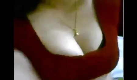 Lockige Blondine und deutschsprachige pornofilme kostenlos vier schwarze Schwänze