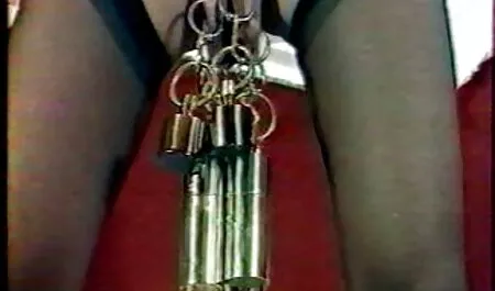 Big Tittied deutsche sexfilme im freien MILF bekommt eine riesige Last auf ihre Titten.