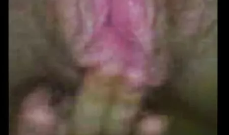Kamera, die deutsche kostenlose pornofilme jugendlich Körper genau und im Detail erforscht