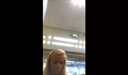 Zimmerservice deutsche pornos gratis mit großen Titten.