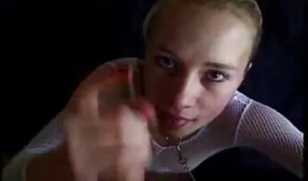Foxy Cutie zeigt ihre anale Seite deutschsprachige gratis sexfilme