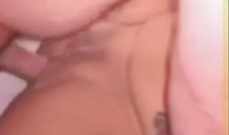 Schüchterne deutsche pornoclips Blondine - Doppelpenetration